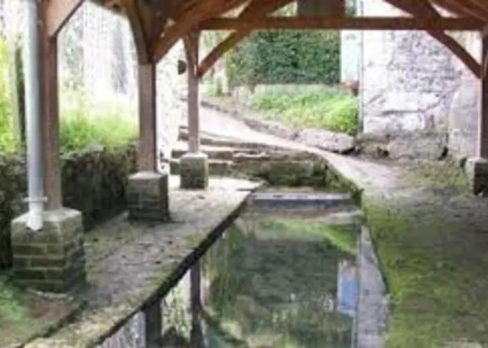 Petit Maison Villageoise