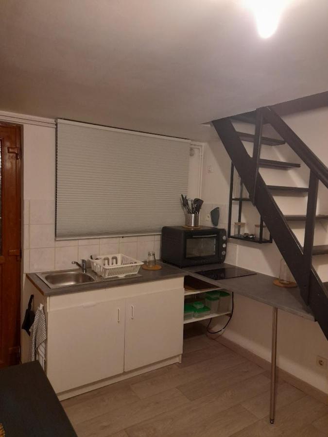 Petit Maison Villageoise Apartment *